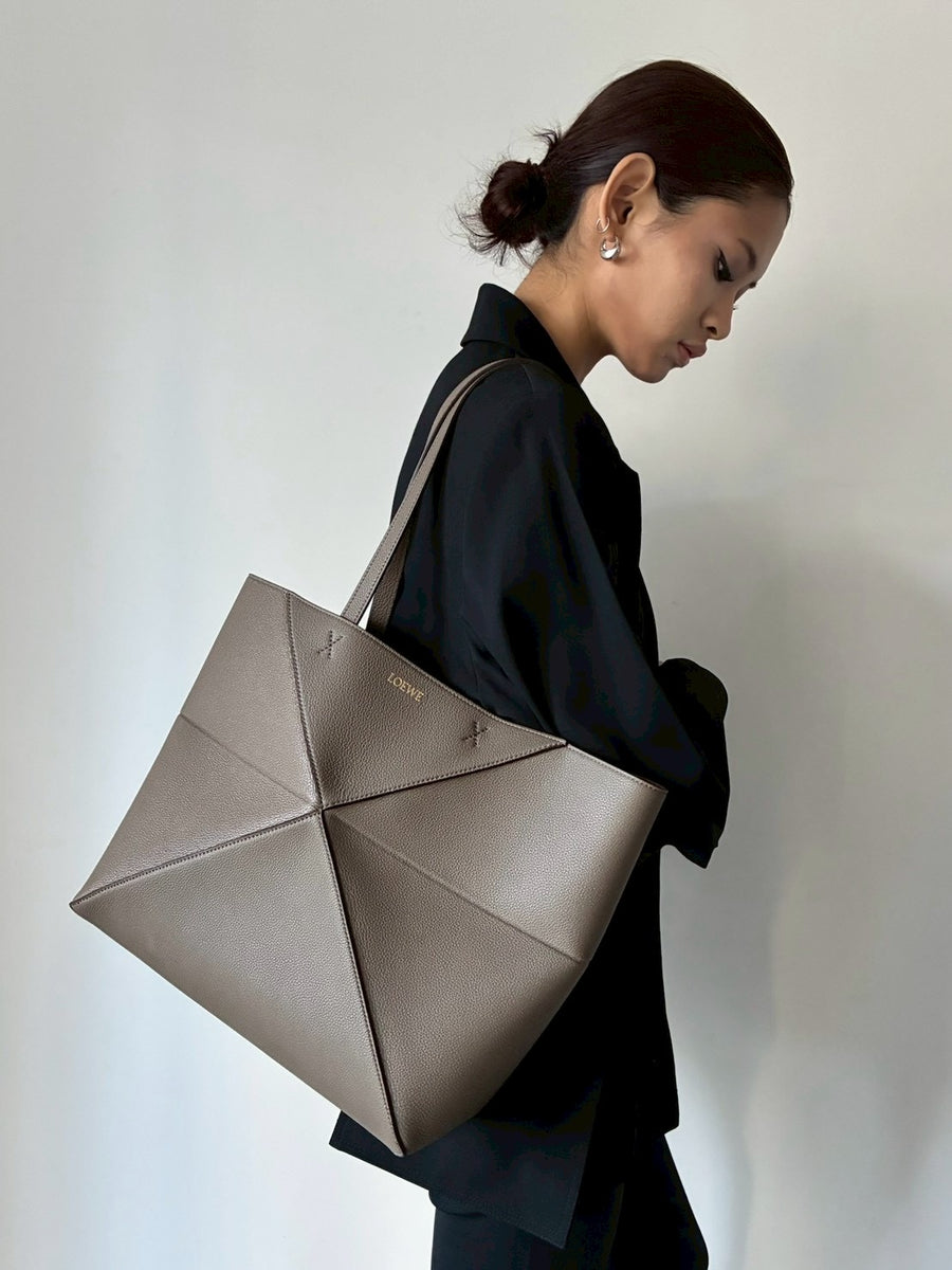 LOEWE (ロエベ) 正規取扱店 | PUZZLE FOLD TOTE HORIZONTAL M BEIGE