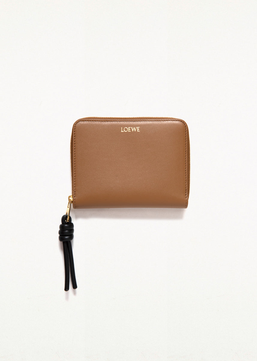 【値下げ】LOEWE　ロエベ　ZIP　AROUND　WALLET Zip around wallet in soft grained calfskin Black - LOEWE