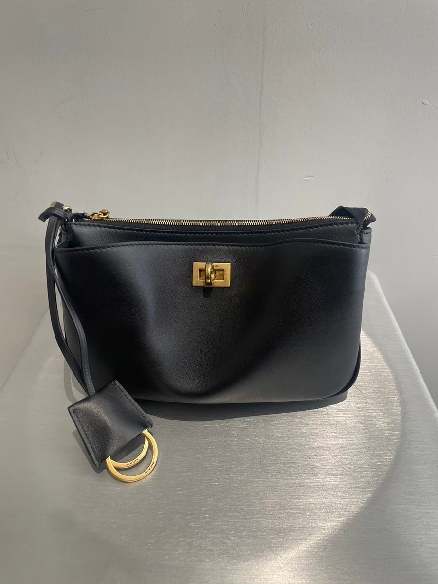【関税込・国内発送】BALENCIAGA Rodeo Sling Pochette ホワイト の ウィメンズ Rodeo スリングポシェット スニーカー