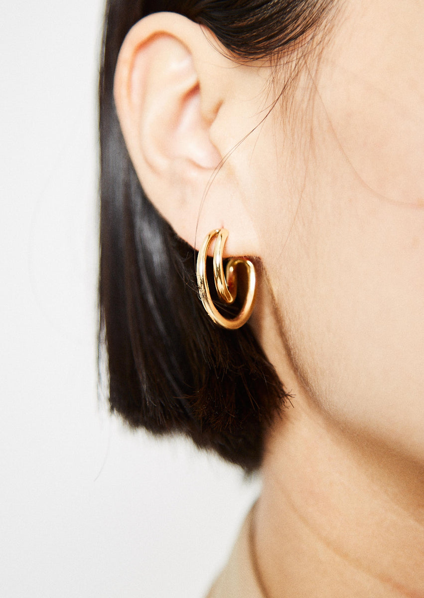 MINI INITIAL HOOP EARRINGS GOLD