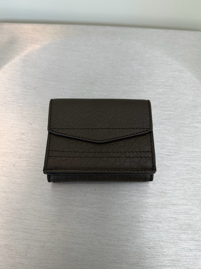 【SL0105 LL0191】GEAR TRIFOLD BROWN