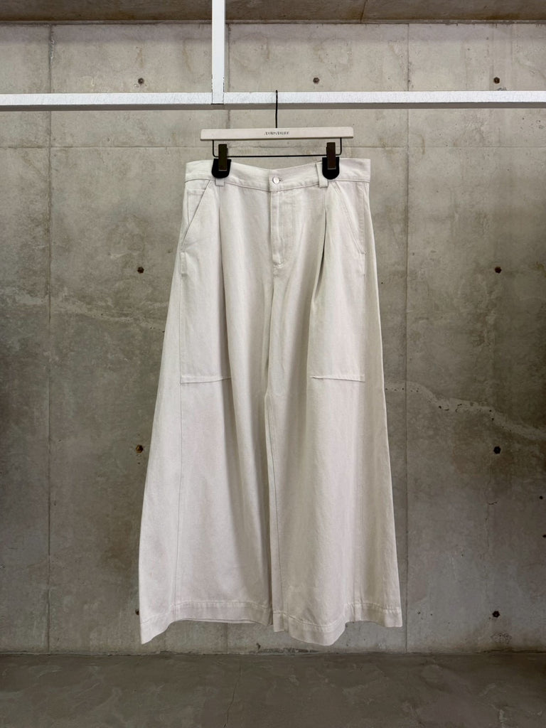 【SS26-0126-002】DEAN JULIUS OFF WHITE