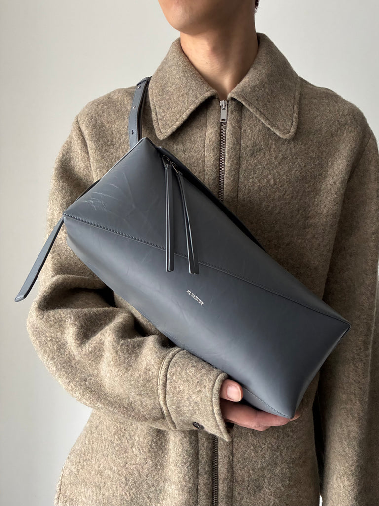 VERTIGO CROSSBODY MD	GREY