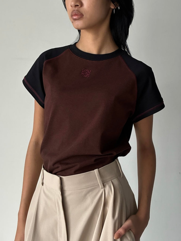 SMALL FIT T-SHIRT BROWN