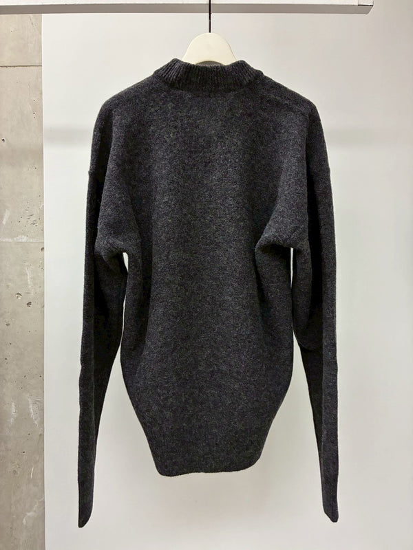 BOXY V NECK SWEATER CHARCOAL GREY