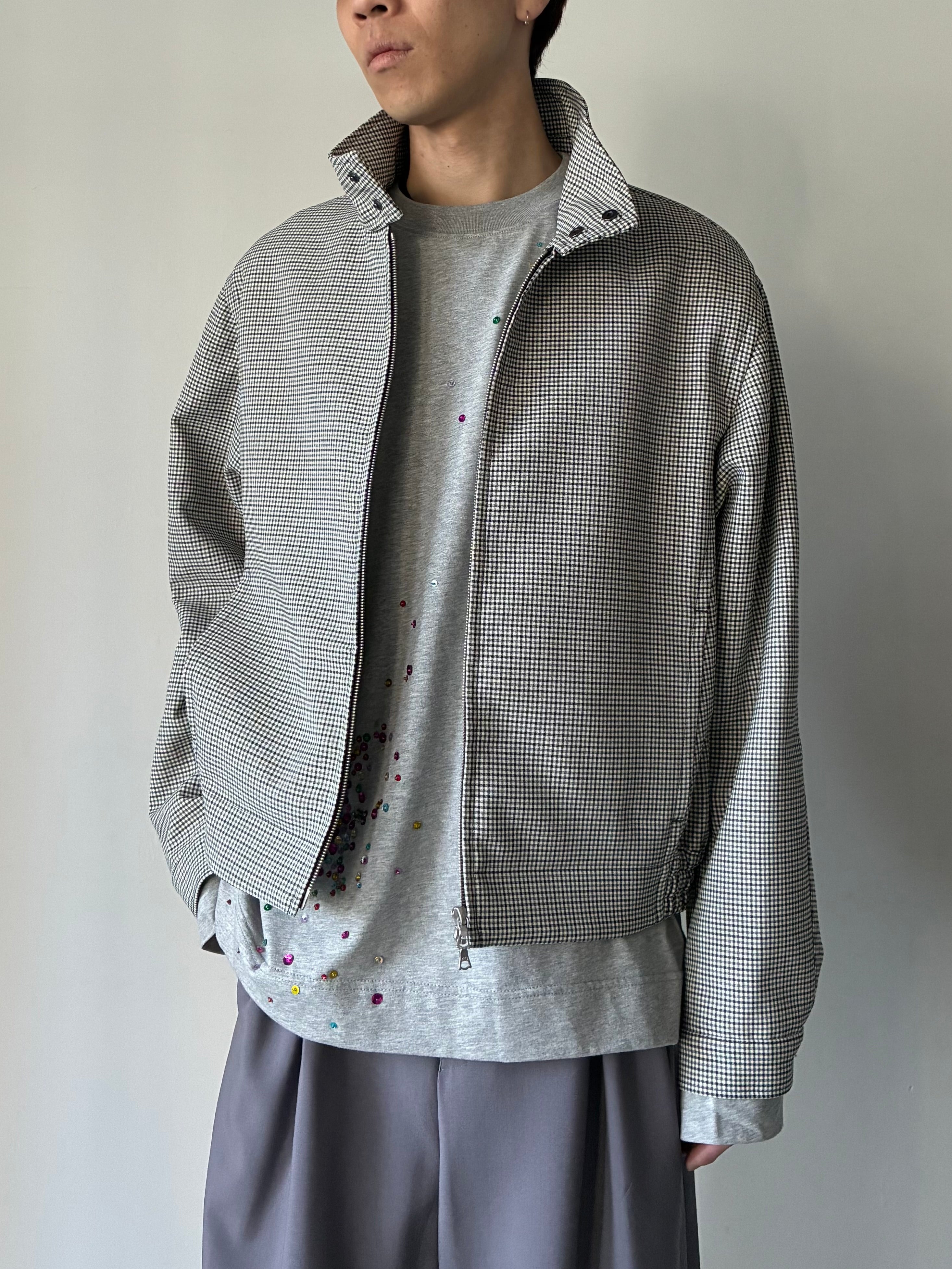 127E1F6B-93AA-405D-8FD9-