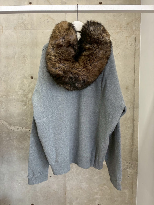 ZIP-UP HOODIE GREY