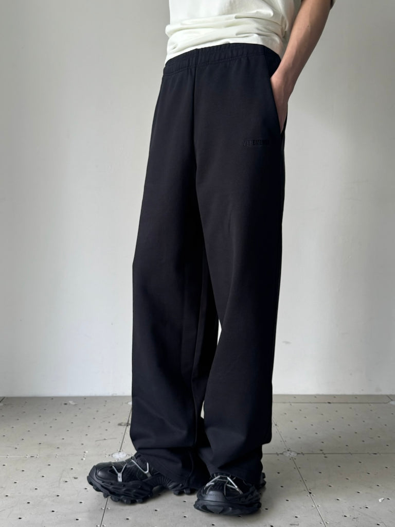 LOGO BAGGY SWEATPANTS BLACK