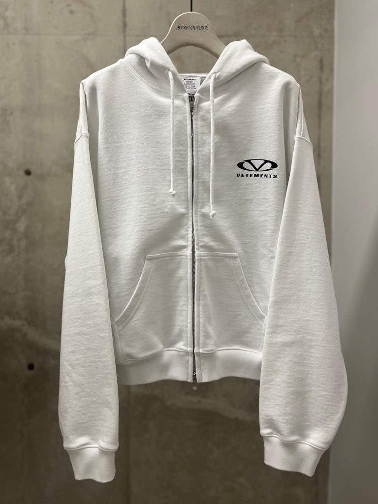 OVAL LOGO FITTED ZIP-UP HOODIE WHITE