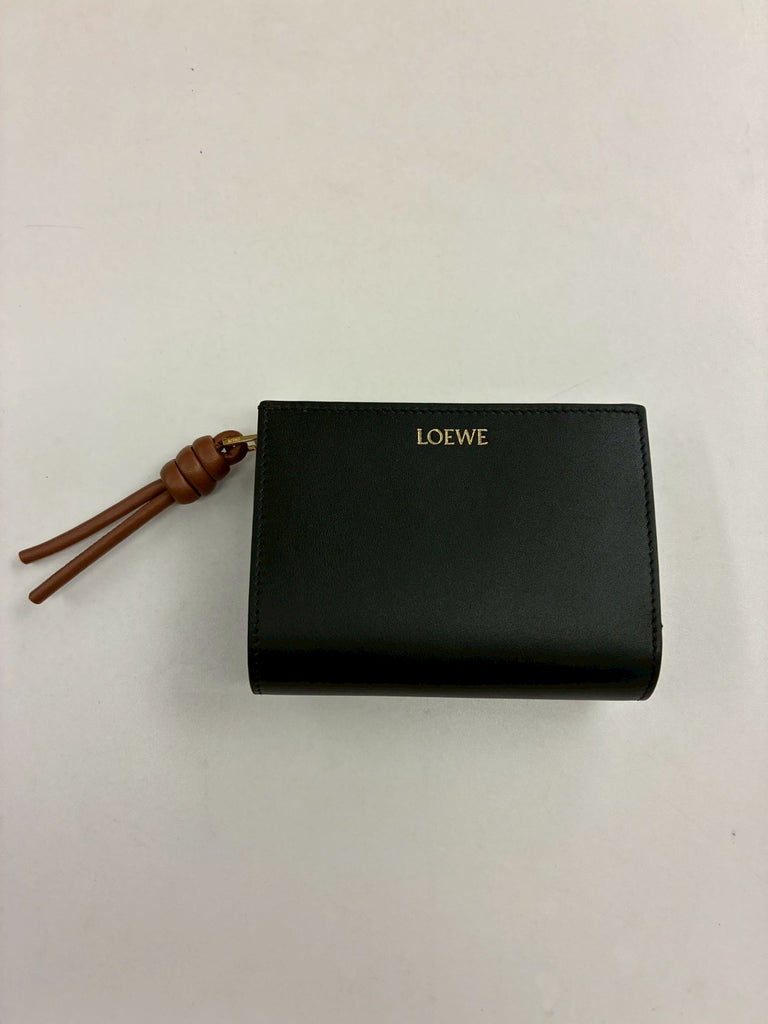 KNOT COMPACT WALLET BLACK