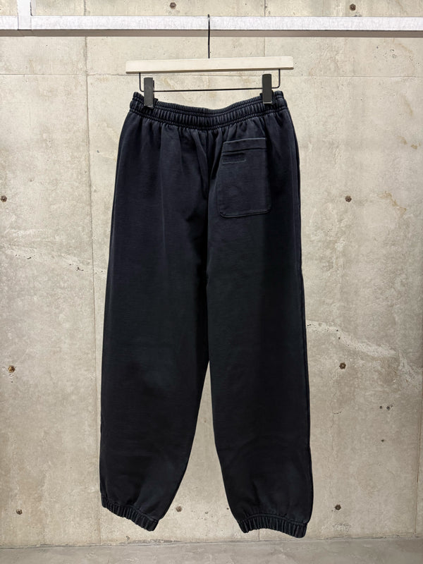 【MH27SP228B】ATHLETIC LOGO ELASTIC SWEATPANTS BLACK