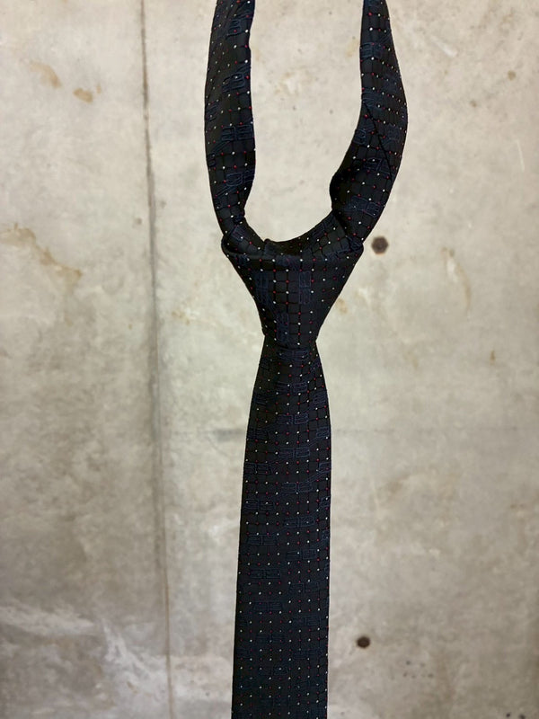 TIE RED