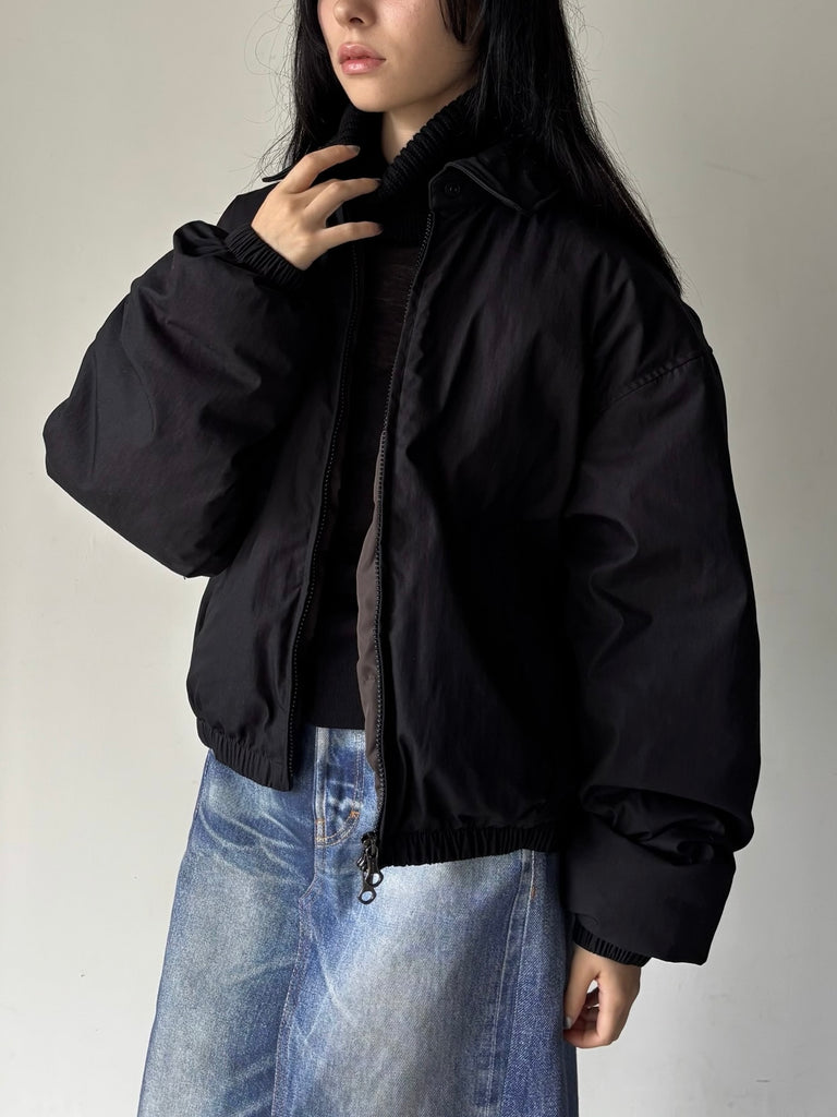 【W2261CB】CROPPED AVENUE PUFFA BLACK