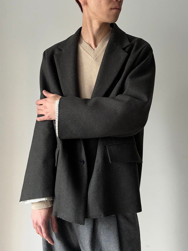 ISSUETHINGS x ADDITION ADELAIDE EXCLUSIVE JACKET GREY