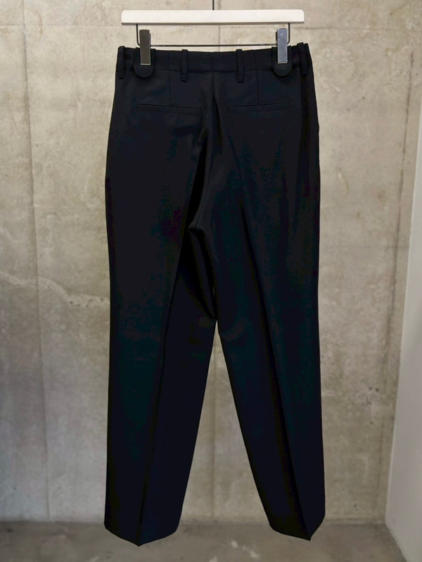 BORROWED CHINO BLACK