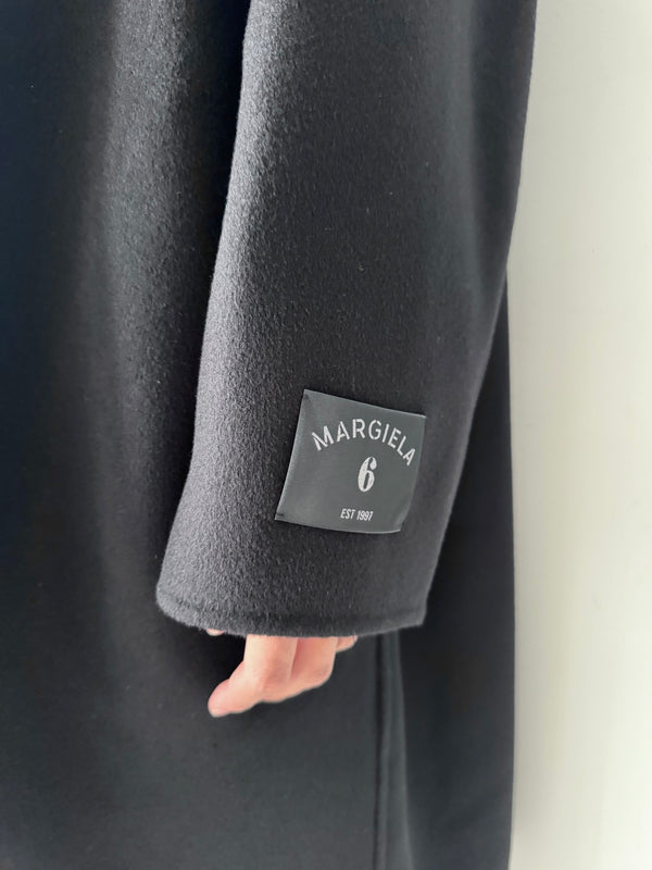 【SH0AA0033M35761900】COAT BLACK