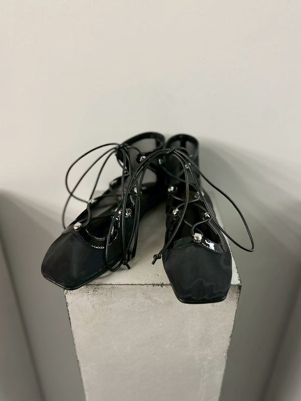 SHEER LACE-UP PUMPS BLACK