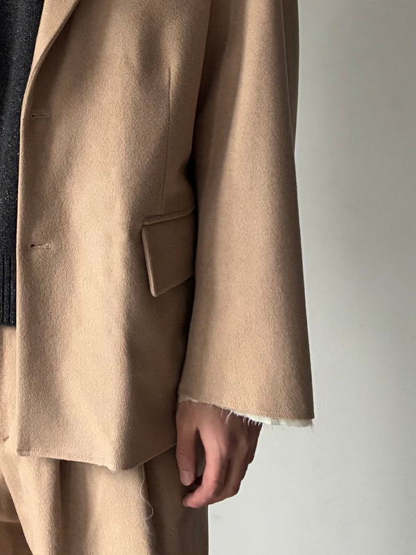 ISSUETHINGS x ADDITION ADELAIDE EXCLUSIVE JACKET BEIGE