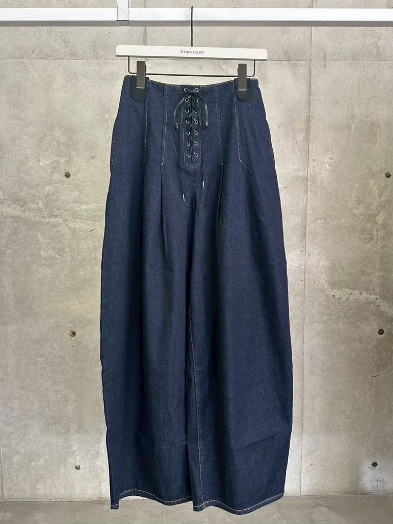 PLEATED WIDE-LEGGED JEANS BLUE