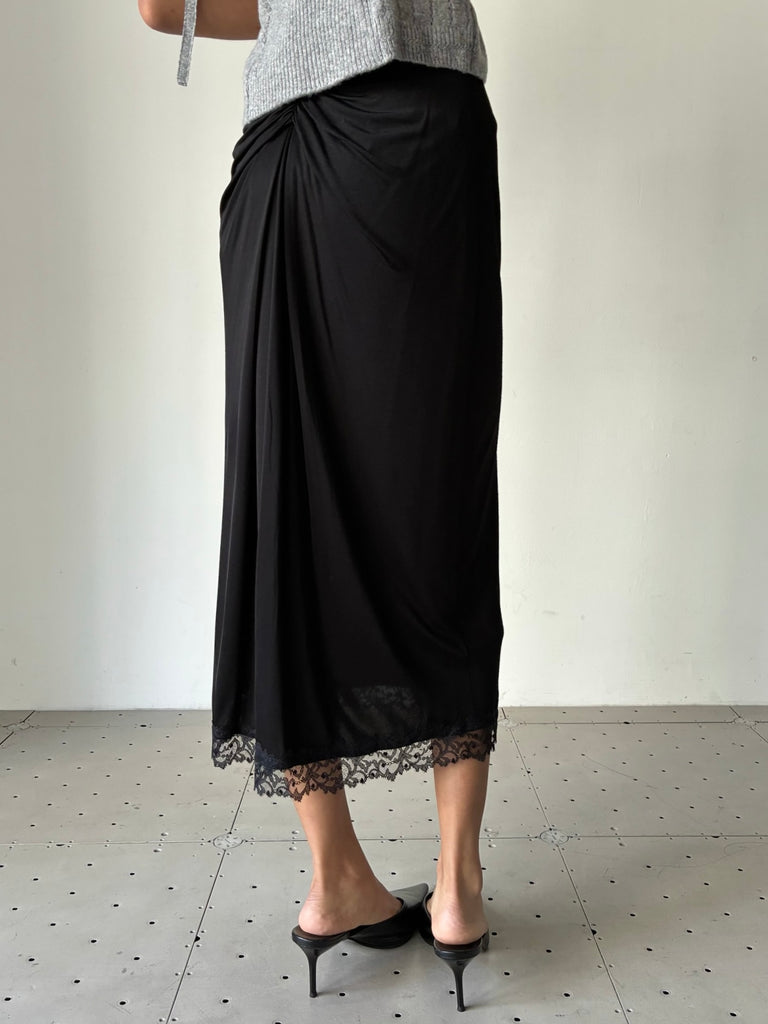 【FTC264-0407B】SATIN JERSEY DRAPED SKIRT BLACK