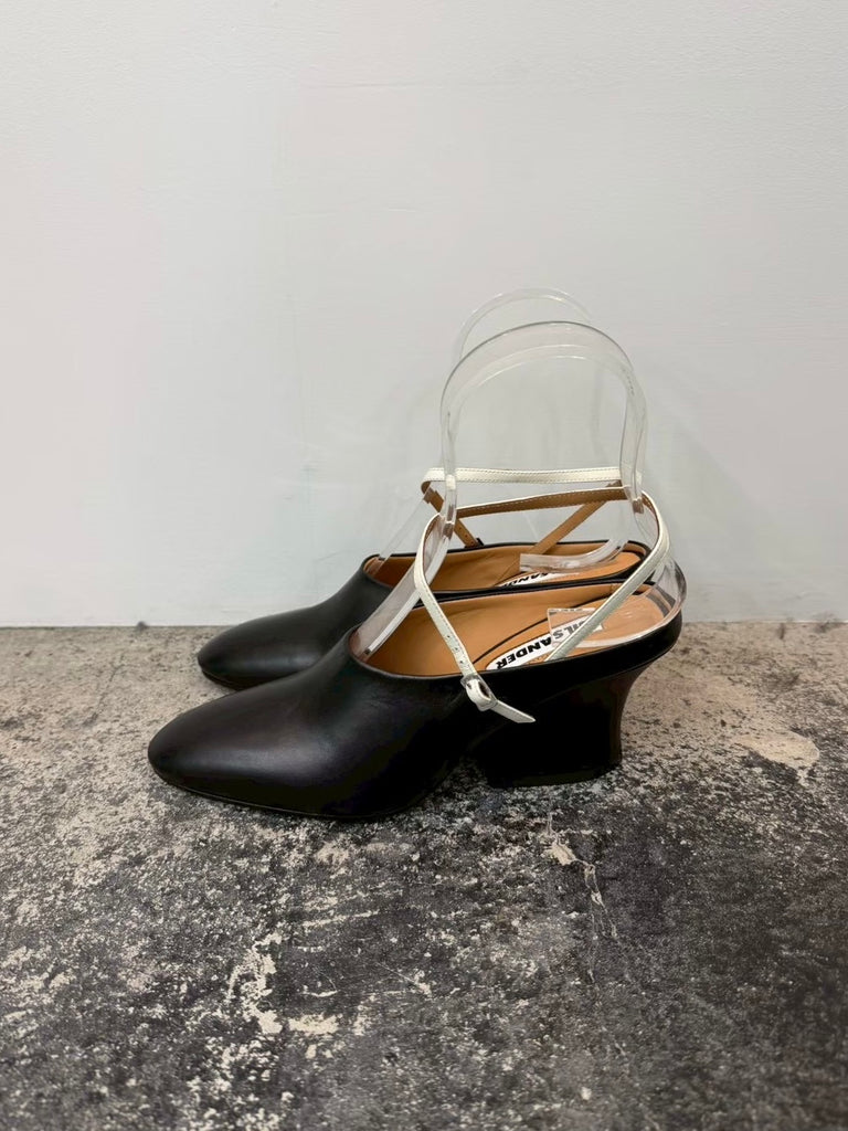【J16WX0005】SLIPPER BLACK