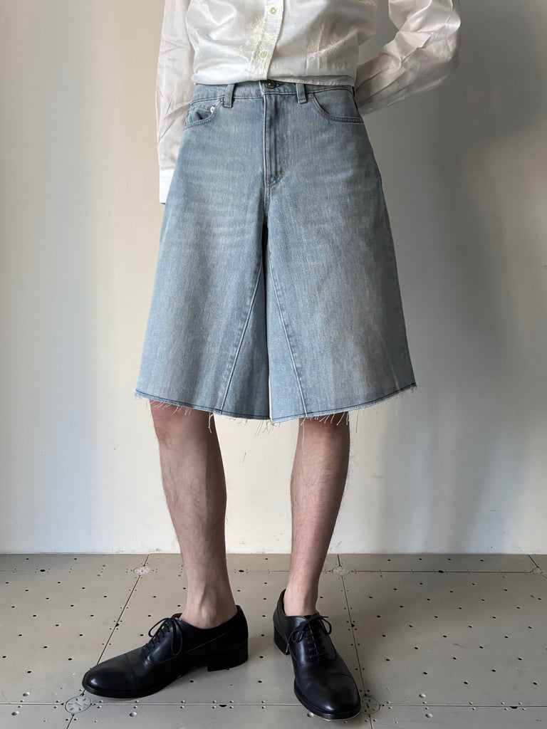 MIDI SHORTS LIGHT BLUE