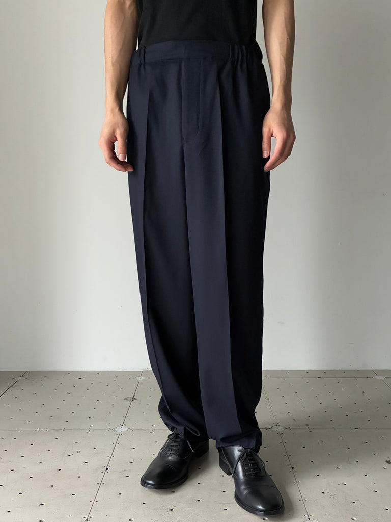 LE PANTALON GIO NAVY			　