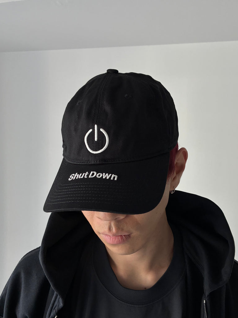 SHUT DOWN CAP	 BLACK