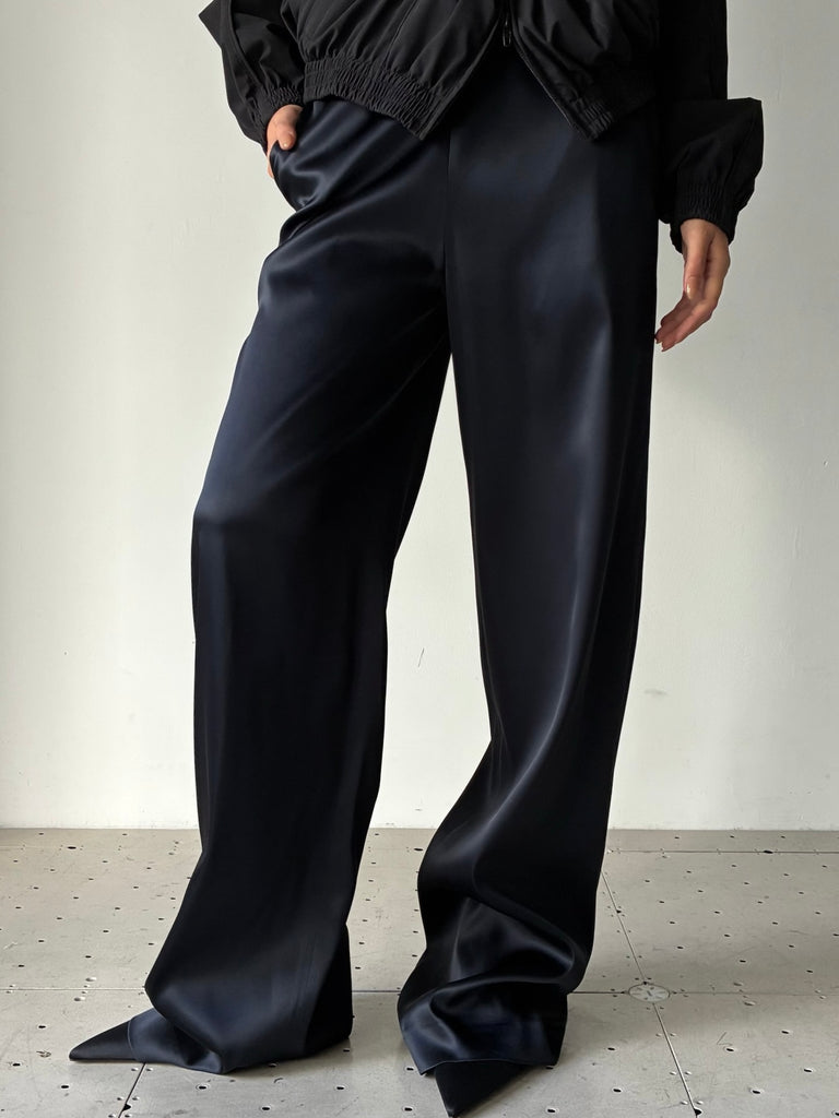 MINIMAL FLUID PANTS BLACK
