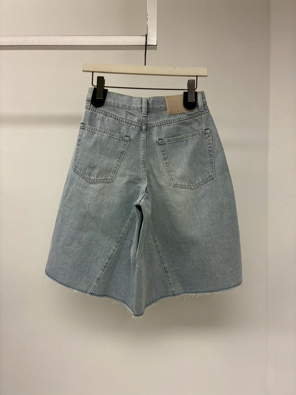 MIDI SHORTS LIGHT BLUE
