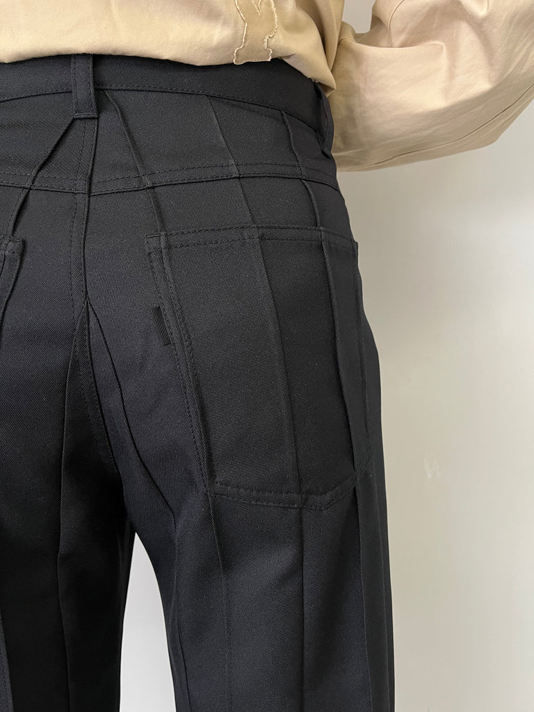 PLEATED PANTS BLACK