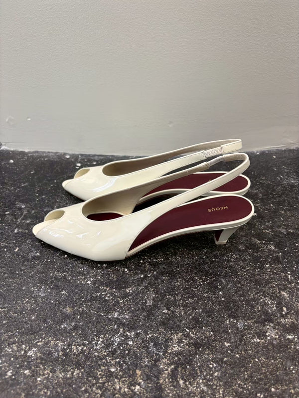 【33NE0200505P10】HAMAL 40 LEATHER WHITE