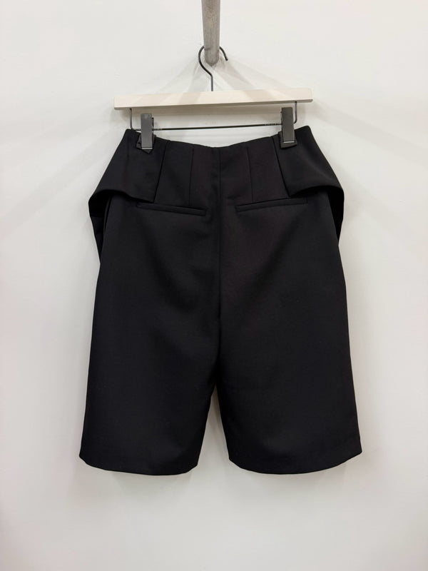 【26HSOW00621AW00637】LE SHORT CUBISTO BLACK