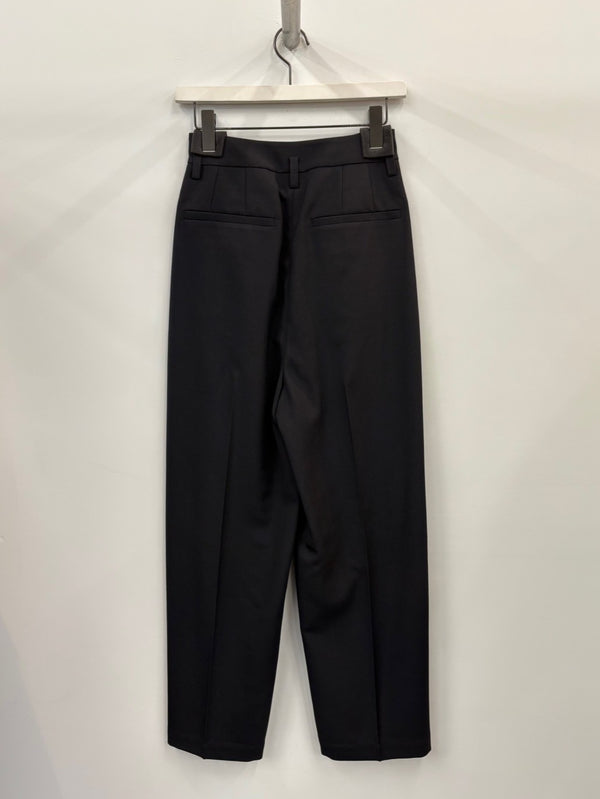 WOOL BREND TUCK TROUSERS BLACK