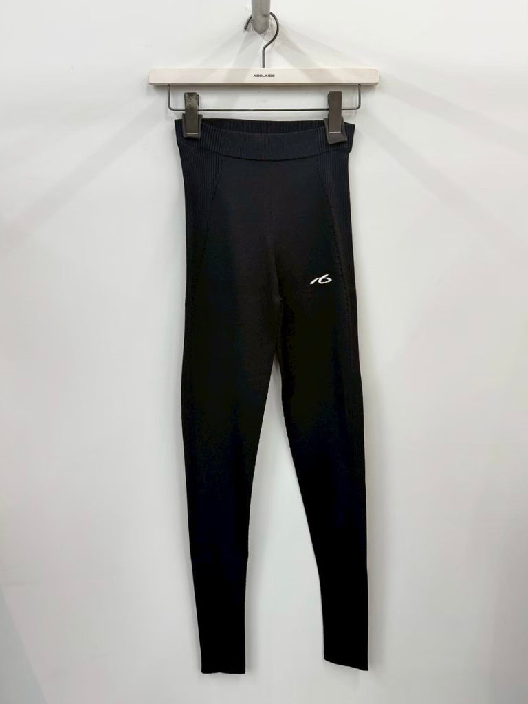 【875633-T5355-1000】ATHL. Legging BLACK