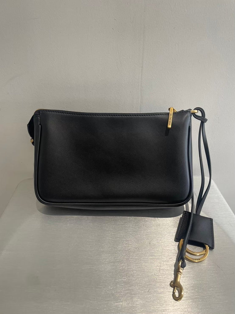 BALENCIAGA Rodeo スリングポシェット レザー Black 関税送料込 BALENCIAGA Rodeo スリングポシェット レザー Black 関税送料込