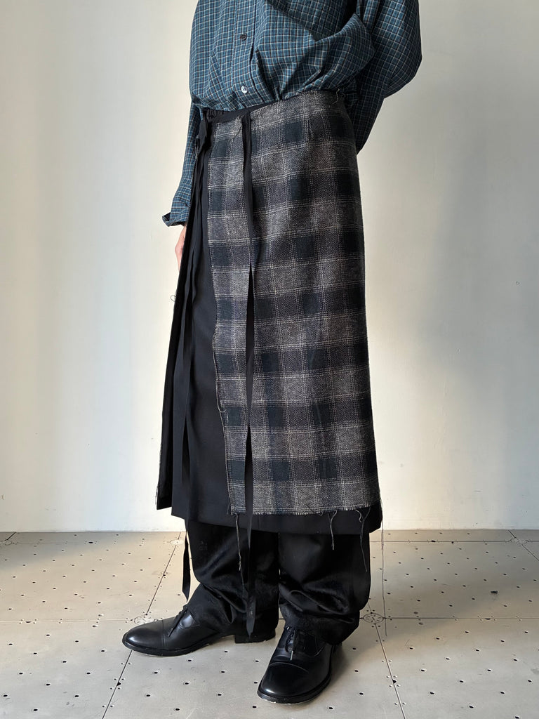 【BARROW FW26-0089-999】Long wrap skirt BLACK
