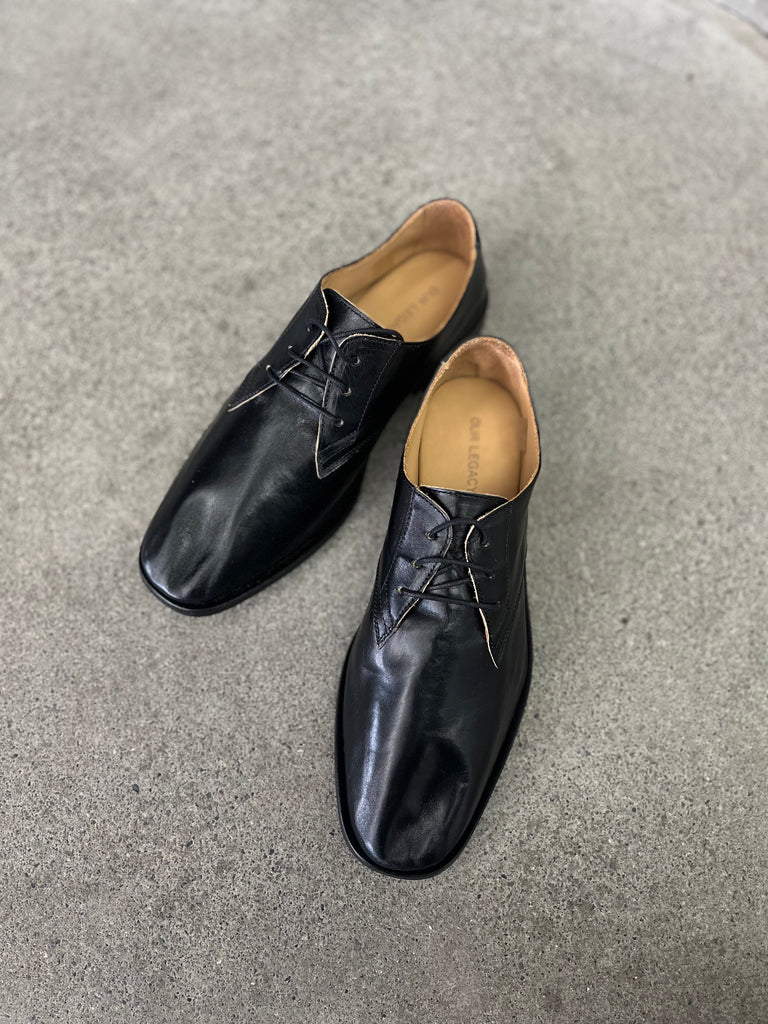 COLLAPSING CONSULTANT BLACK