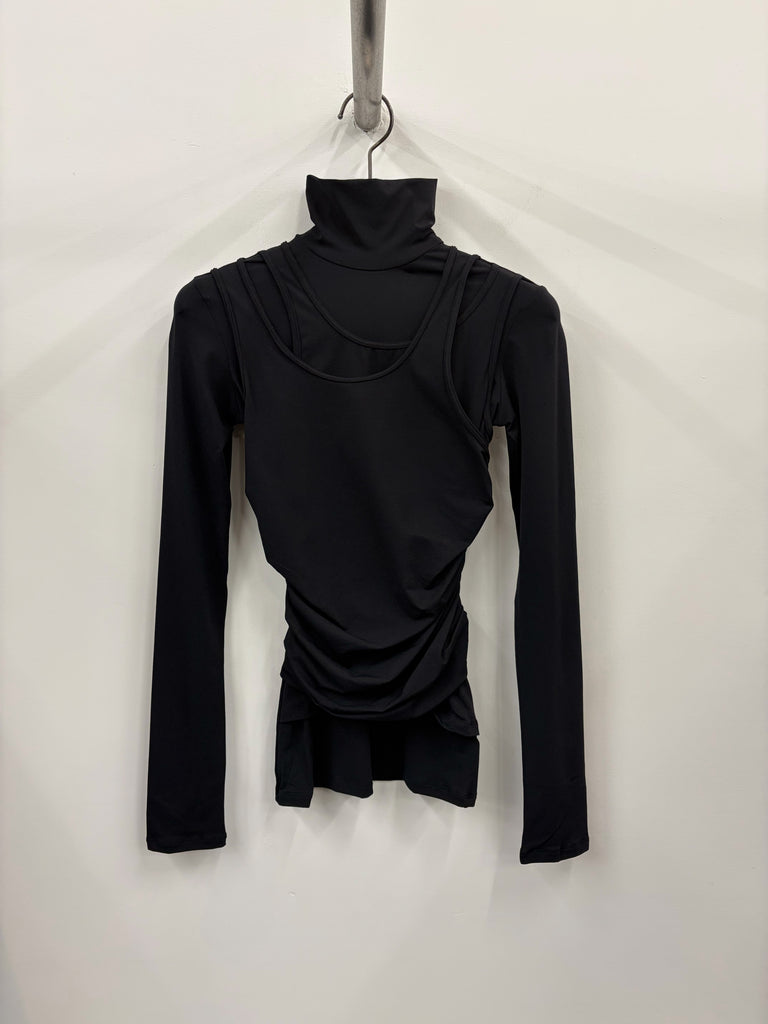 【34AP00APJETO06017】Layered High Neck L/S Top BLACK