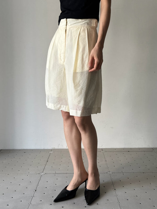 【034-026-WP022】LIGHT SHEER HALF PANTS IVORY