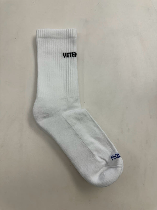 【MH27S0300W】LOGO SOCKS WHITE