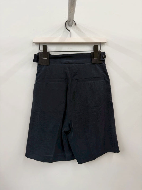 【034-026-WP022】LIGHT SHEER HALF PANTS BLACK