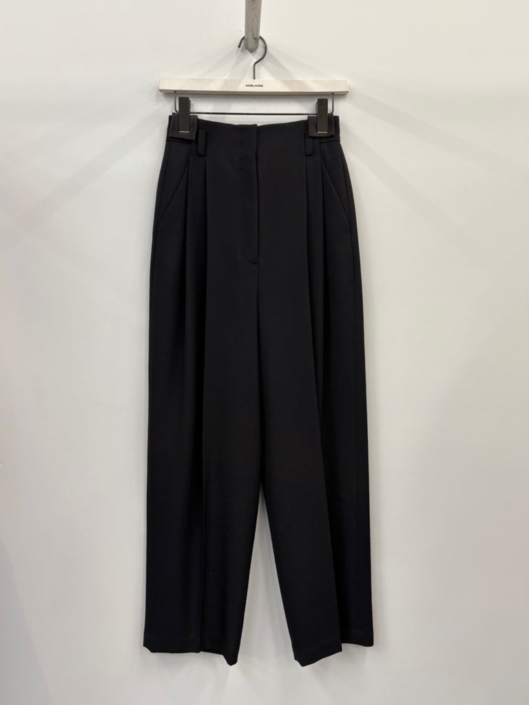 WOOL BREND TUCK TROUSERS BLACK