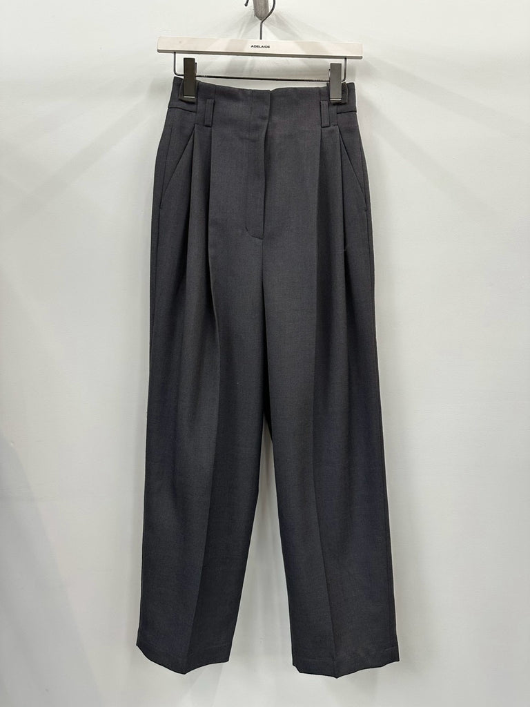 【036-026-WP010】Wool Brend Tuck Trousers GREY