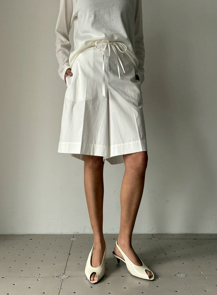 DOONA SHORTS WHITE