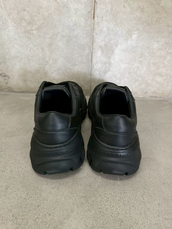 BOCCACCIO II BLACK BEYOND LEATHER BLACK