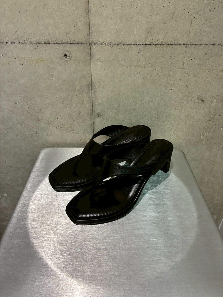 KARASU SANDAL BLACK