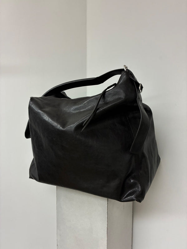 BELTED HOBO BAG BROWN