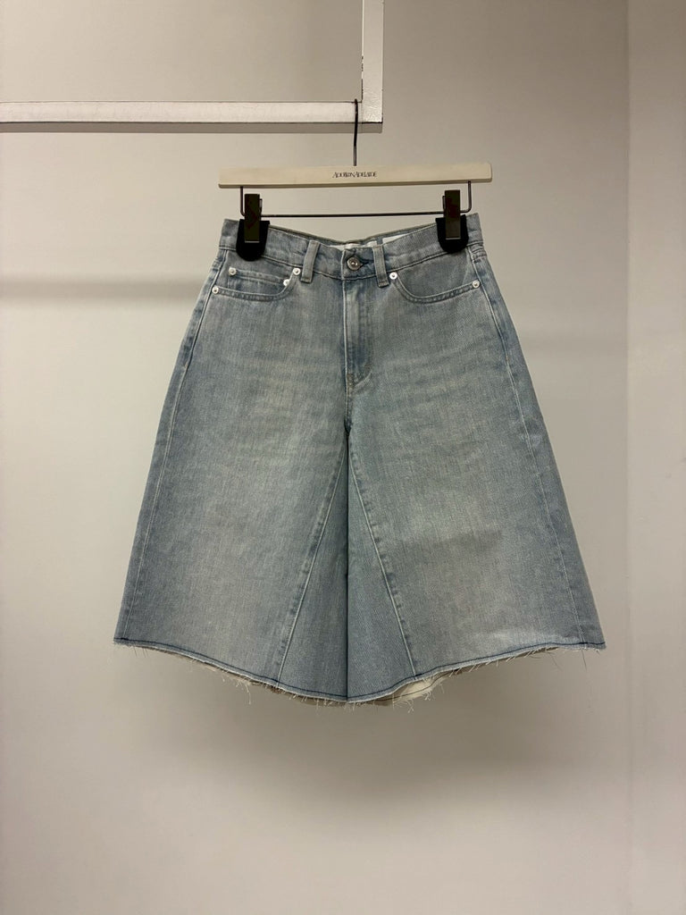 MIDI SHORTS LIGHT BLUE