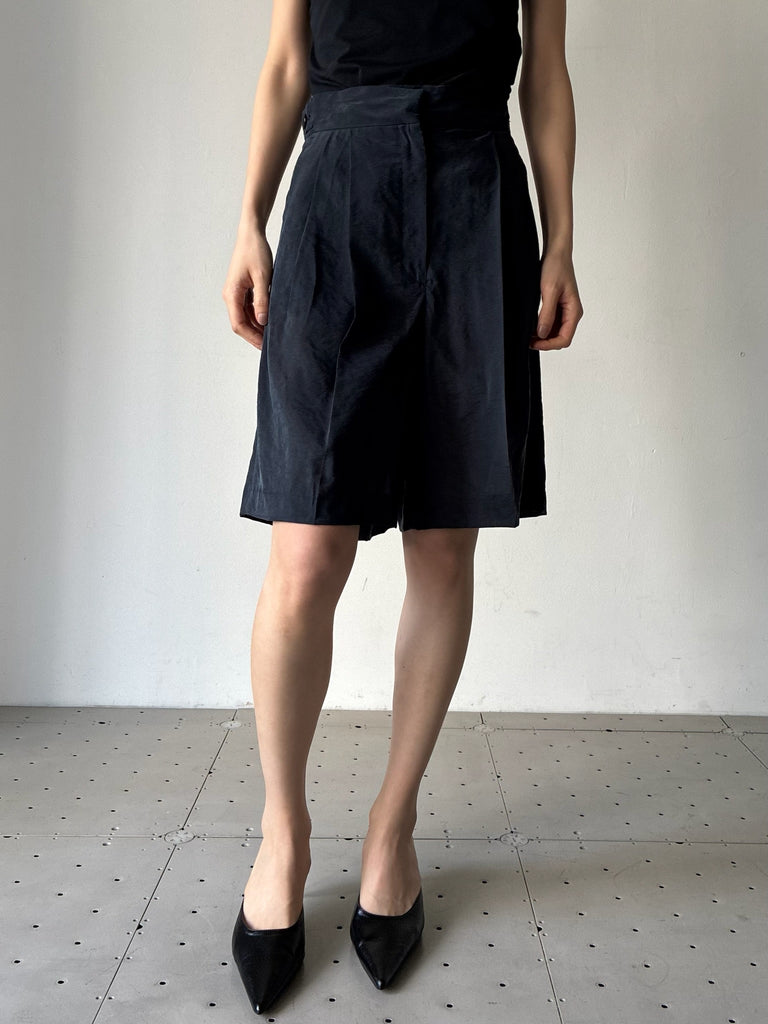 【034-026-WP022】LIGHT SHEER HALF PANTS BLACK